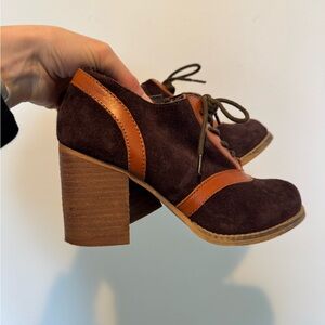 Sbicca Vintage Retro Oxford Heeled Lace-Up Suede Shoes Size 6, EUC